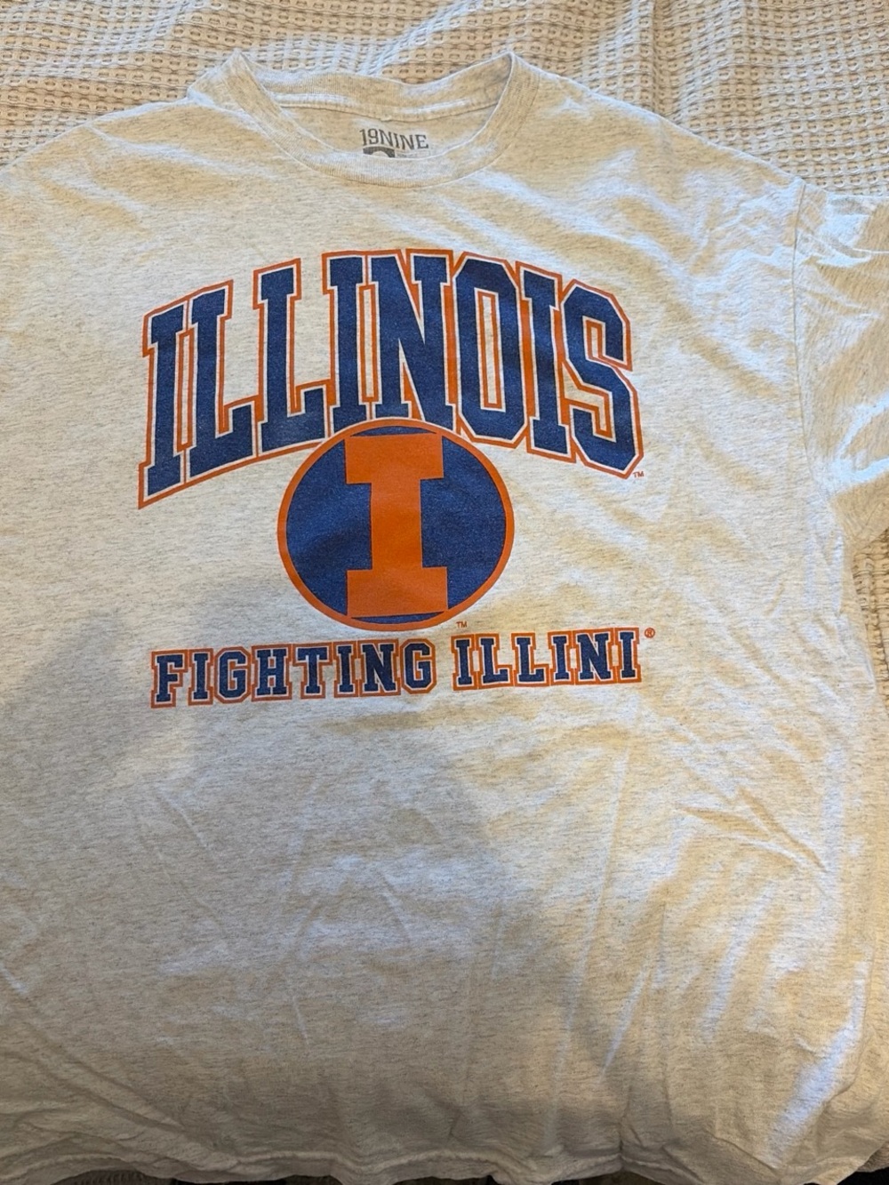 Illinois Fighting Illini Kids Tee - Gray with Blue & Orange Logo